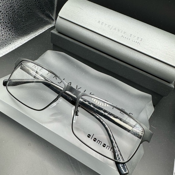 Elements Optical - Picture 2 of 8